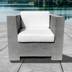 Divano Club Chair